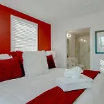 The Note Music And Modern Villa Nashville
