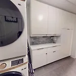 Luxury House Downtown With Private Heated Pool