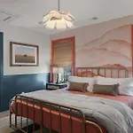Holiday home The Musgraves - Modern Music Row With Rooftop Nashville