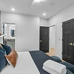 The Modern Cowboy - Hot Tub & Rooftop On Music Row Holiday home Nashville