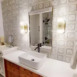 Villa Luxury House Downtown With Private Heated Pool *