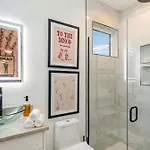 Elevator With Rooftop Hot Tub & Spacious Yard *