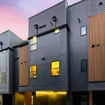 Holiday home View With Hottub Rooftop Arcade Game And Parking *