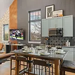 The Modern Cowboy - Hot Tub & Rooftop On Music Row *