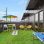 Huge Private Patio With Games & Skyline Views Apartment Nashville