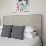 Apartment Landing Spectacular 2Bd Gym *
