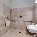 Updated 1br In East Nash-historic Church Building *