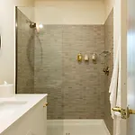 Holiday home Outrider Buyout - 2 Units - Dt By Avantstay