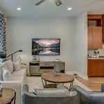 Two Homes - Accommodates 24 Guests Holiday home *