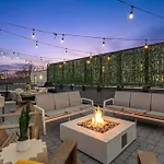 Skyline Views Hot Tub Fire Pit Grill & Parking