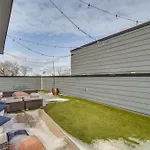 Pet-Friendly Nashville Townhome With Rooftop Deck!