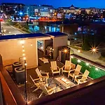 Argyle Rooftop Retreat Nashville