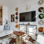 Pet-Friendly Nashville Townhome With Rooftop Deck!