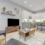 Rooftop Fire Pit + River Views 4br Sleeps 12 *