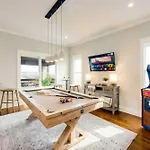 Private Pool Game Compound Minutes To Broadway *