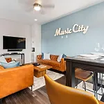 Argyle Rooftop Retreat Holiday home Nashville