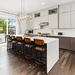 Argyle Rooftop Retreat Holiday home Nashville