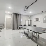 Rooftop Fire Pit + River Views 4br Sleeps 12