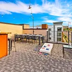 Argyle Rooftop Retreat