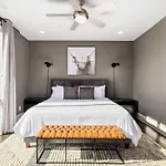 Argyle Rooftop Retreat Holiday home Nashville