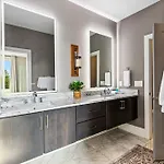 Argyle Rooftop Retreat Holiday home Nashville