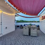 Rooftop Fire Pit + River Views 4br Sleeps 12 *