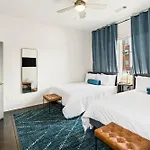 Argyle Rooftop Retreat