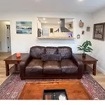 East Nashville 2Br King Bed Retreat