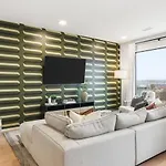 Penthouse River View With Patio And Parking Near Downtown Apartment *