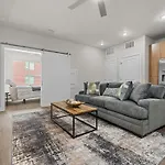 Stylish 1Br With Pool & Gym In The Gulch