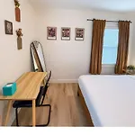 East Nashville 2Br King Bed Retreat