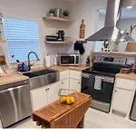 East Nashville 2Br King Bed Retreat