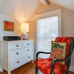 1 Mi To Centennial Park, Couple's West End Retreat * Nashville