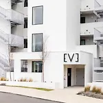 Penthouse River View Condo With Patio And Parking Near Downtown