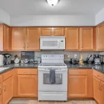 Nashville 2Br2Bthsleep 6, Walk To Broadway! Pool Apartment *