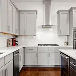 Downtown Views With Rooftop Golf Grill And Firepit Only 8min To Broadway * Nashville