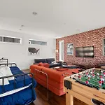 Holiday home Downtown Views With Rooftop Golf Grill And Firepit Only 8min To Broadway