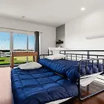 Downtown Views With Rooftop Golf Grill And Firepit Only 8min To Broadway Holiday home *