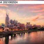 Downtown Luxury - 10 Beds & Free Parking Holiday home Nashville
