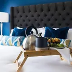 Holiday home Parthenon Park-odyssey-heart Of Midtown *