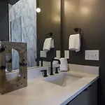 Luxe-elevate-modern Luxury-stunning Views Holiday home *