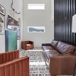 Luxe-elevate-modern Luxury-stunning Views *