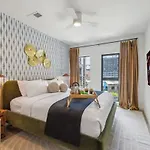 Holiday home Hyve - Harmony Strum - Walk To Broadway - Pool & Gym Nashville