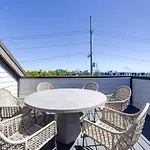 Enchant - Stunning Views - Modern Luxe *