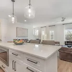 Aurora-private Deck-9 Mins To Broadway
