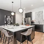 The Acklen-Private Balcony-4 Mins To Broadway
