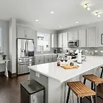 Skyline View-patio & Fire Pit-mins To Germantown *