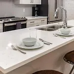 The Saddlery-frequency-2 Units-walk 2 Broadway Holiday home