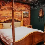 Printers Alley Downtown Mansion