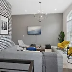 West End Oasis'- 2 Side By Side Homes - Patios